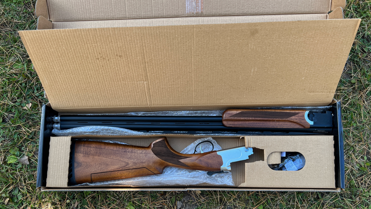 Stevens 555 Trap Turkish Walnut 12 Gauge